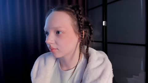 Ella online show from 12.14.24