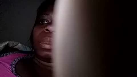 elianis598477 online show from 12.21.25