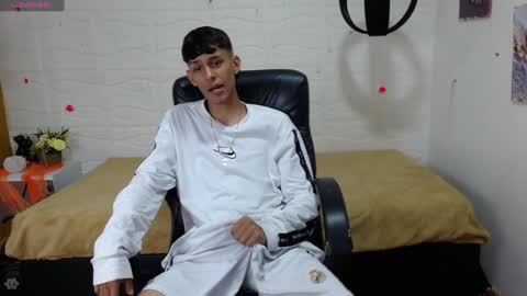 E L I A S online show from 12.19.24