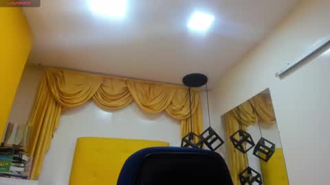 E L I A S online show from 03.02.25