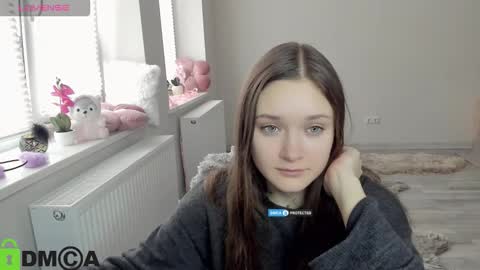 Snapshot of elina_x chatting on 03.28.26 elina_x online show from 03.28.26