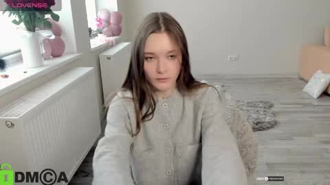 Snapshot of elina_x chatting on 04.28.26 elina_x online show from 04.28.26