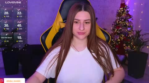 Elina online show from 12.15.24