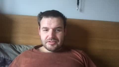 Snapshot of eliot26 chatting on 12.24.24 e26 online show from 12.24.24