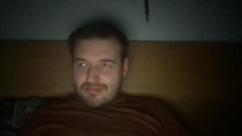 Snapshot of eliot26 chatting on 12.29.24 e26 online show from 12.29.24