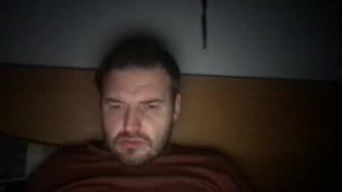 Snapshot of eliot26 chatting on 01.04.25 e26 online show from 01.04.25