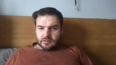 Snapshot of eliot26 chatting on 01.05.25 e26 online show from 01.05.25