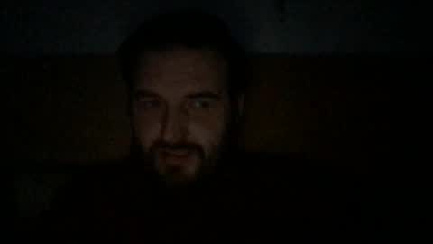 Snapshot of eliot26 chatting on 02.05.25 e26 online show from 02.05.25