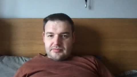 Snapshot of eliot26 chatting on 02.15.25 e26 online show from 02.15.25