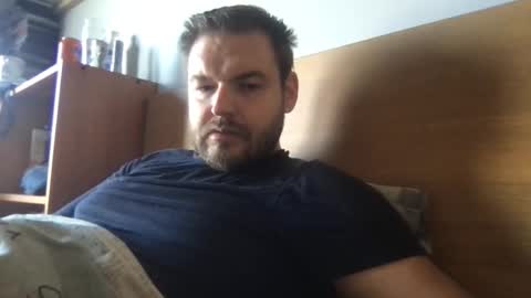 Snapshot of eliot26 chatting on 10.05.25 e26 online show from 10.05.25