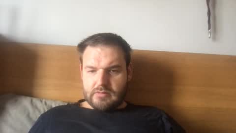 Snapshot of eliot26 chatting on 10.08.25 e26 online show from 10.08.25