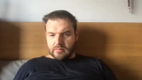 Snapshot of eliot26 chatting on 10.10.25 e26 online show from 10.10.25