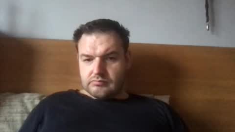 Snapshot of eliot26 chatting on 12.21.25 e26 online show from 12.21.25