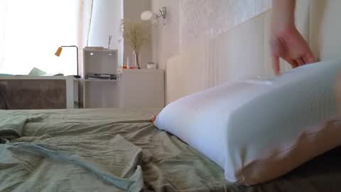 Snapshot of elisa_bright chatting on 06.22.26 Tati online show from 06.22.26