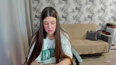 Aletta Oushen online show from 10.08.25