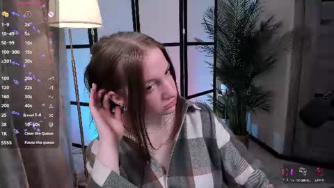 Snapshot of elisabeth_binder chatting on 06.18.26 your sweet Lisa online show from 06.18.26