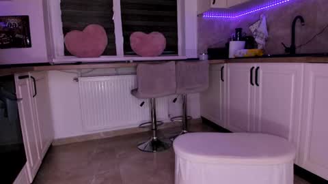 elisabeth_jason online show from 04.23.26