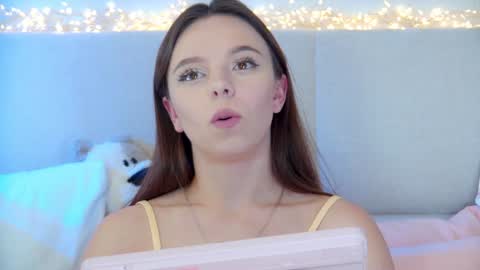 ElisabethDavis online show from 01.23.25