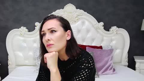 Krissy online show from 11.11.25