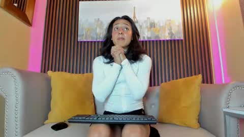 Elisa Sue online show from 05.31.26
