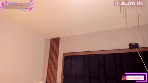 ELISE LEYTON online show from 11.06.25