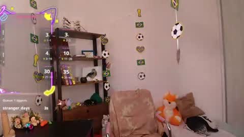 Snapshot of elise_nyx chatting on 06.28.26 elise_nyx online show from 06.28.26