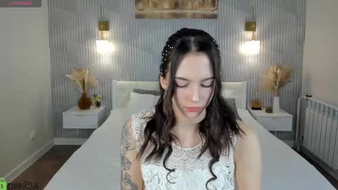 Elise online show from 03.08.26