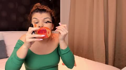 Elly online show from 01.09.25