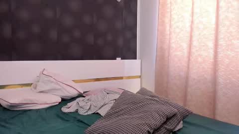 Elly online show from 09.23.25