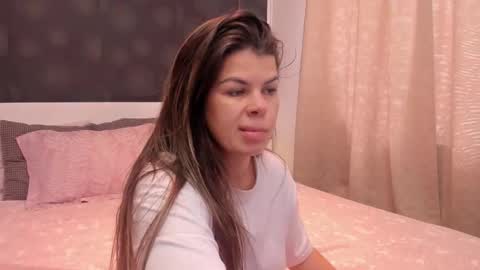 Elly online show from 11.04.25