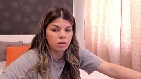 Elly online show from 03.12.26