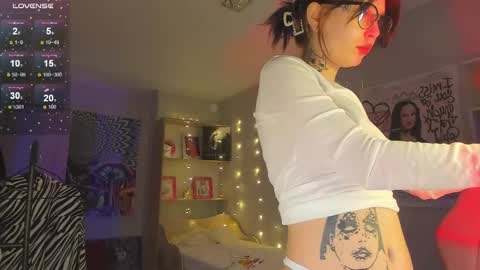 Elizabeth online show from 12.23.24