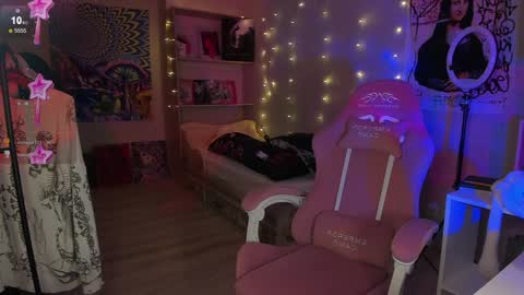 Elizabeth online show from 01.09.25