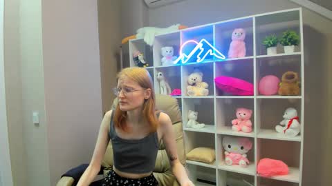 Elizabeth online show from 02.28.25