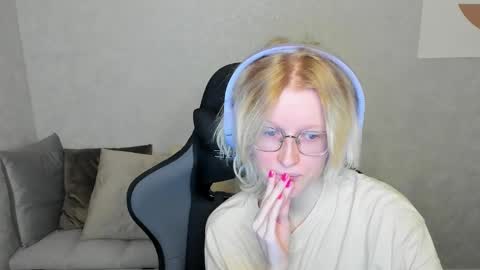 Elizabeth online show from 09.27.25