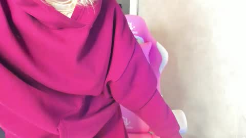 Elizabeth online show from 12.01.25