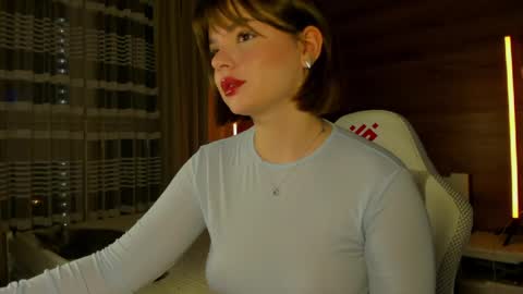 Elizabeth online show from 05.18.26