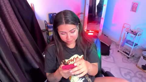 Elizabeth Martinez online show from 03.10.26