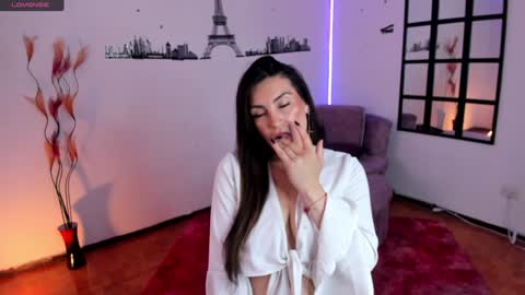 Elizabeth online show from 02.04.25