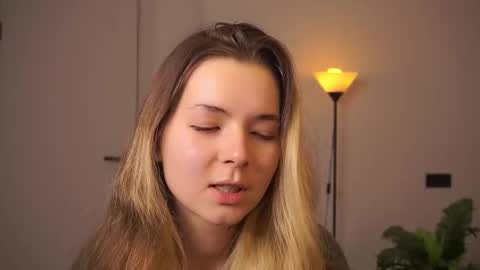 Elizabeth online show from 09.15.25