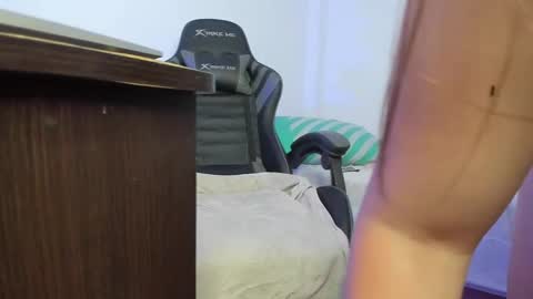 instgram aly leiv17 ---- Im model-independent online show from 01.11.25