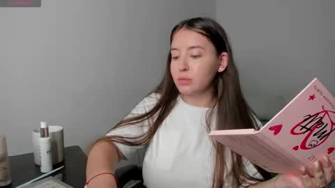 instgram aly leiv17 ---- Im model-independent online show from 11.17.25