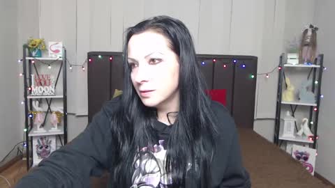 ElizabethSho online show from 01.22.25