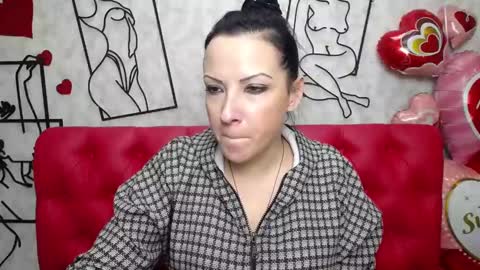 ElizabethSho online show from 03.11.25