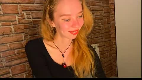 Snapshot of elizastorm chatting on 06.13.26 Eliza online show from 06.13.26