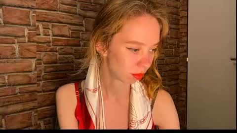 Snapshot of elizastorm chatting on 06.22.26 Eliza online show from 06.22.26