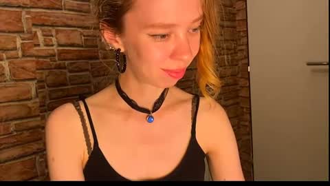 Snapshot of elizastorm chatting on 06.26.26 Eliza online show from 06.26.26