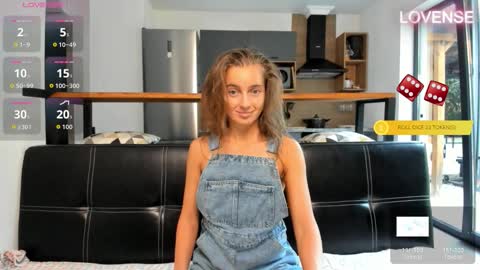 Snapshot of elizsweet chatting on 10.09.25 Eliz online show from 10.09.25