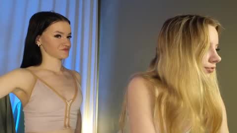 Snapshot of elizzza_ chatting on 03.02.25 elizzza_ online show from 03.02.25