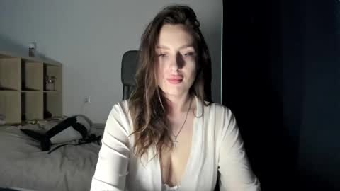 ella___bell online show from 02.24.25
